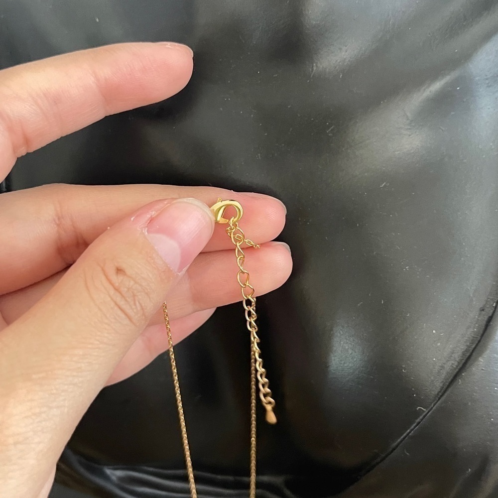 Mama gold tone necklace - Picture 4 of 4